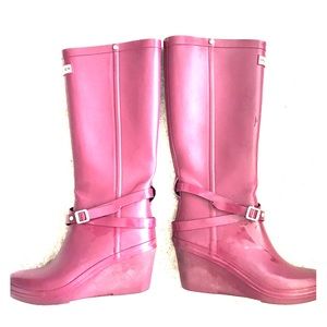 HUNTER **RARE** RAIN Wedges MAGENTA
